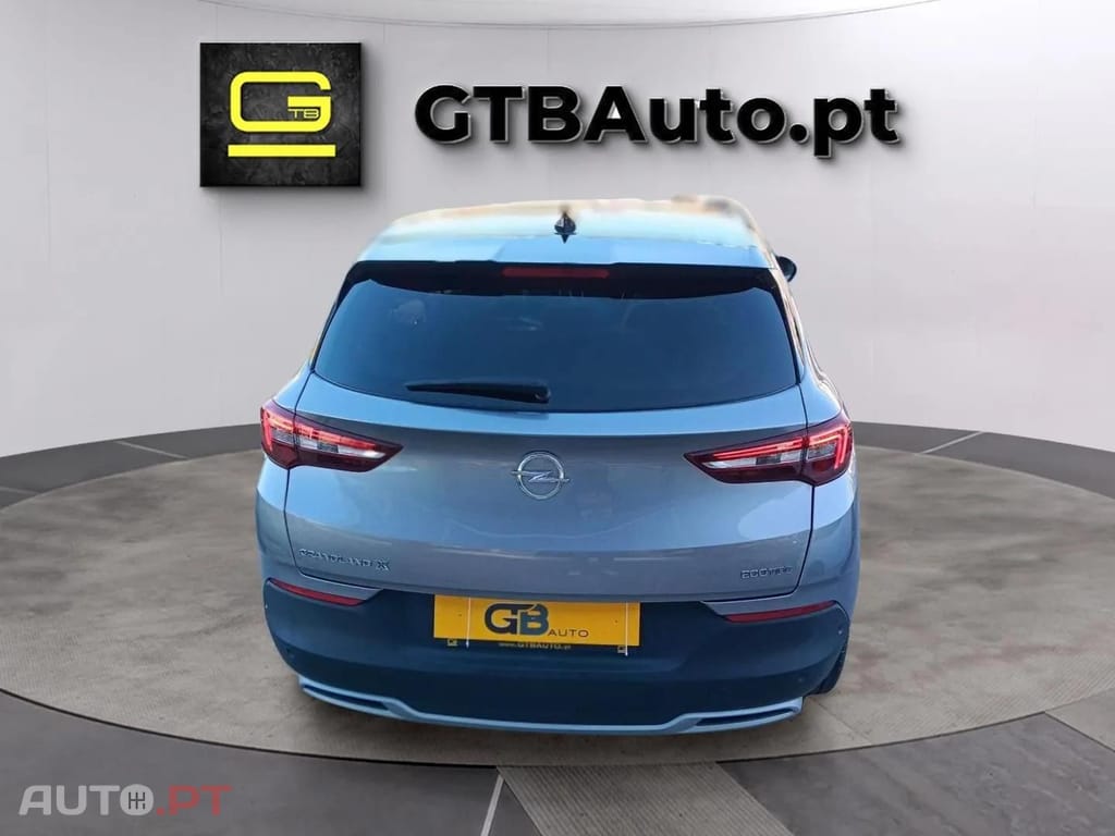 Opel Grandland (X) 1.2 Executive 
