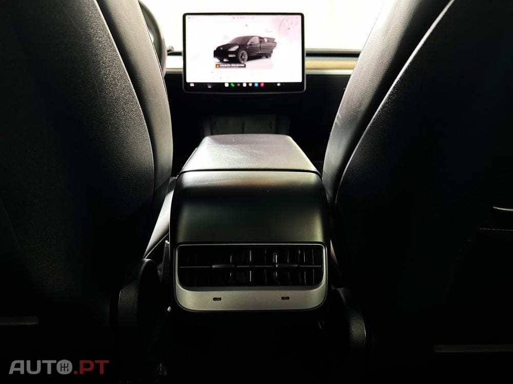 Tesla Model Y Grande Autonomie Dual Motor AWD