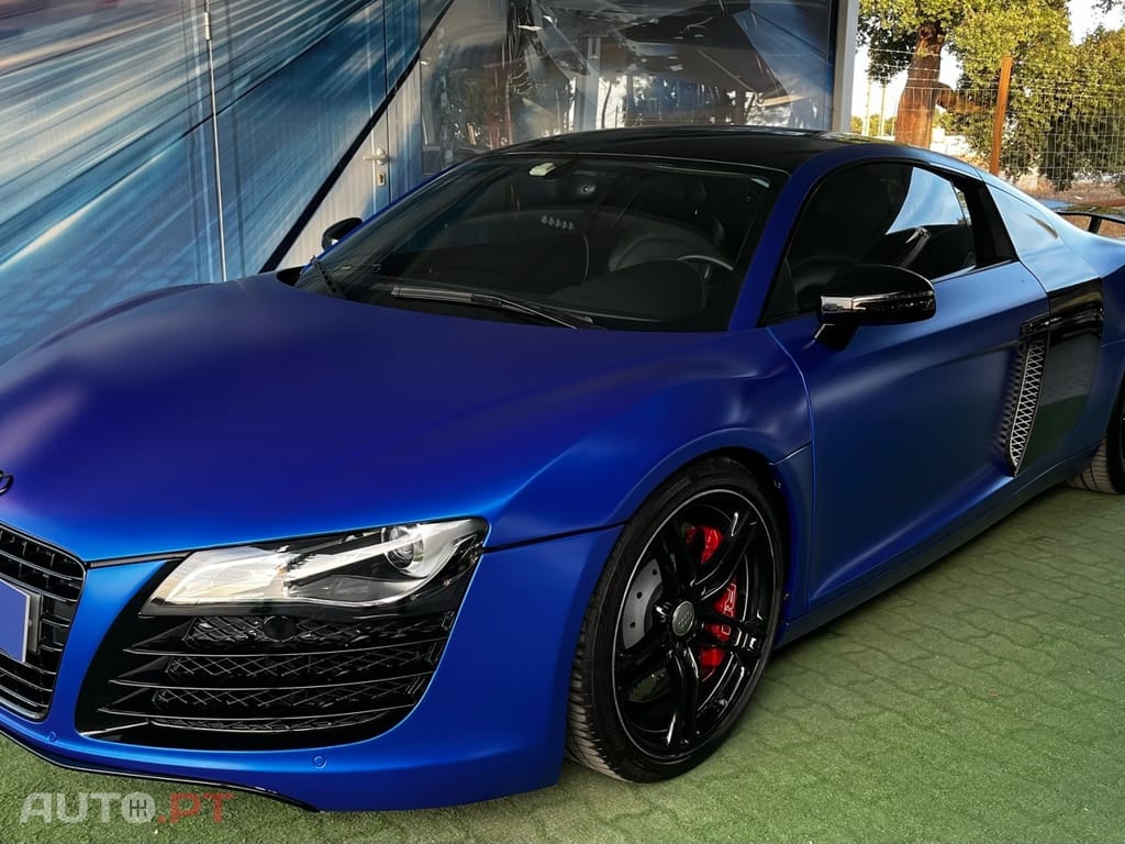 Audi R8 4.2 FSI V8 quattro R-tronic