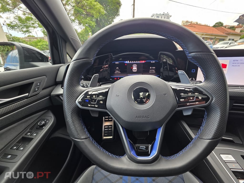 Volkswagen Golf 2.0 TSI R DSG