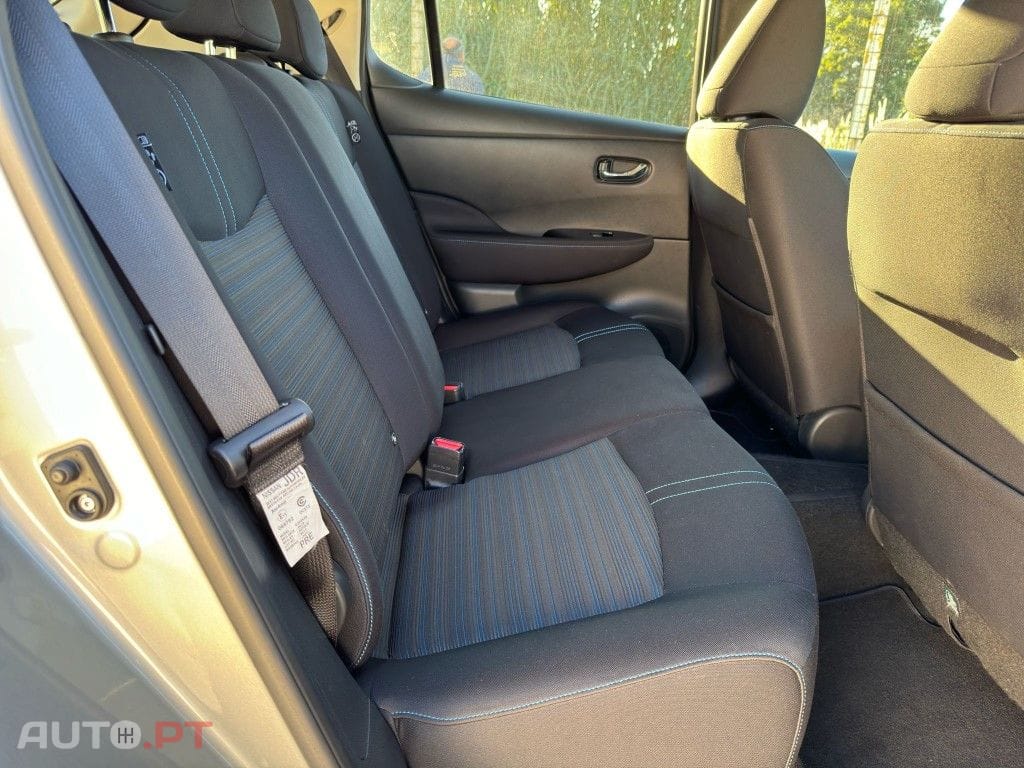 Nissan Leaf Tekna ProPilot Park