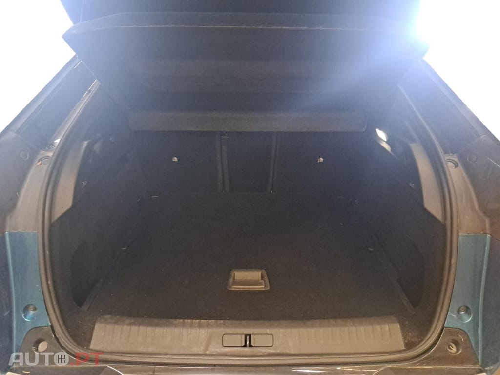 Peugeot E-3008 73 kWh GT