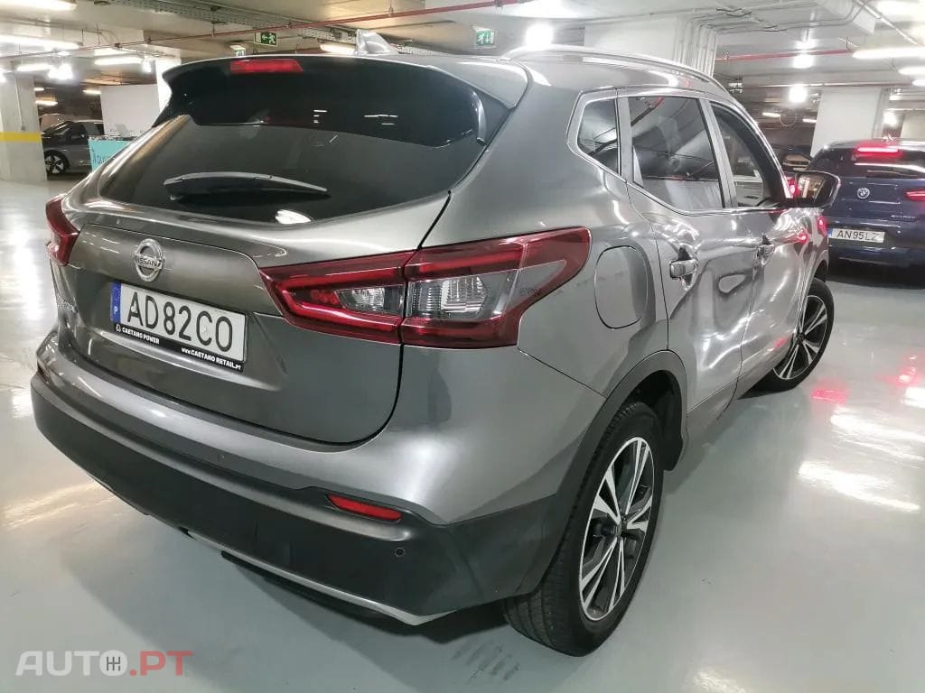 Nissan Qashqai 1.5 dCi N-Connecta J18