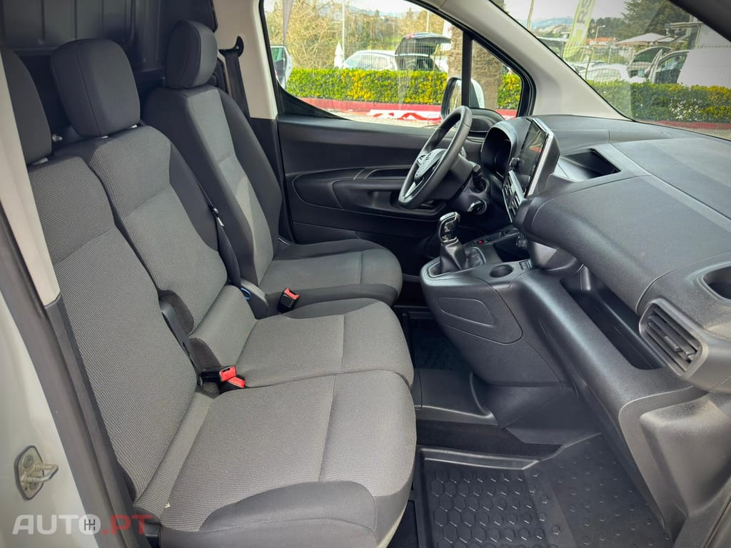 Opel Combo 1.5 CDTI 3 LUG. LONGA ENJOY