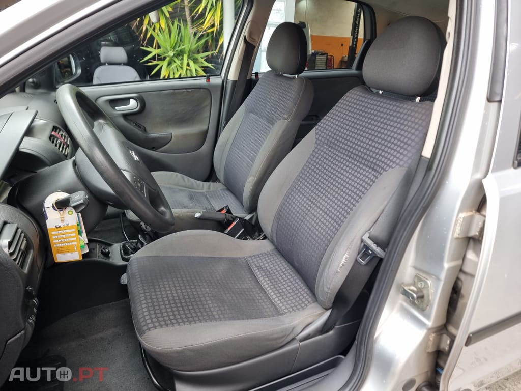 Opel Corsa 1.0 12V
