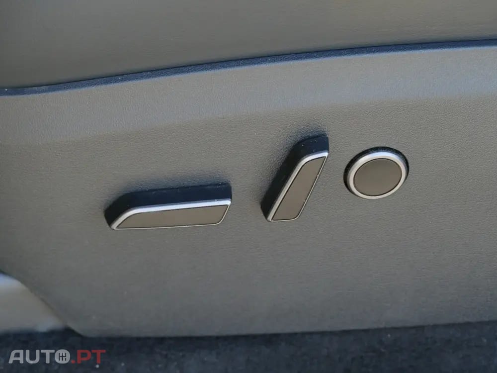 Tesla Model Y Performance Tração Integral