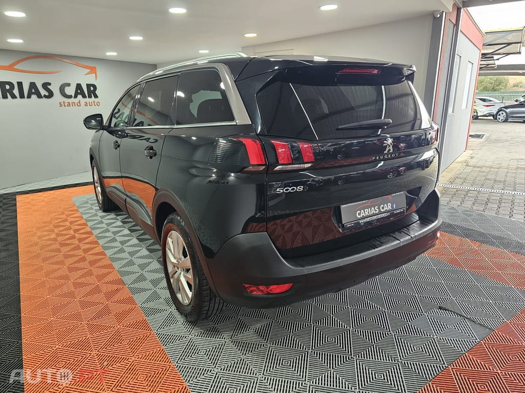 Peugeot 5008 1.2 PureTech Allure EAT8