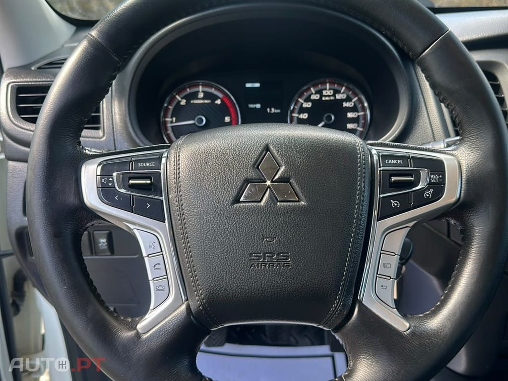 Mitsubishi L200 2.3 DI-D CD Invite 4WD