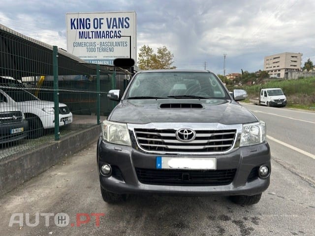 Toyota Hilux X-Cab 4x4