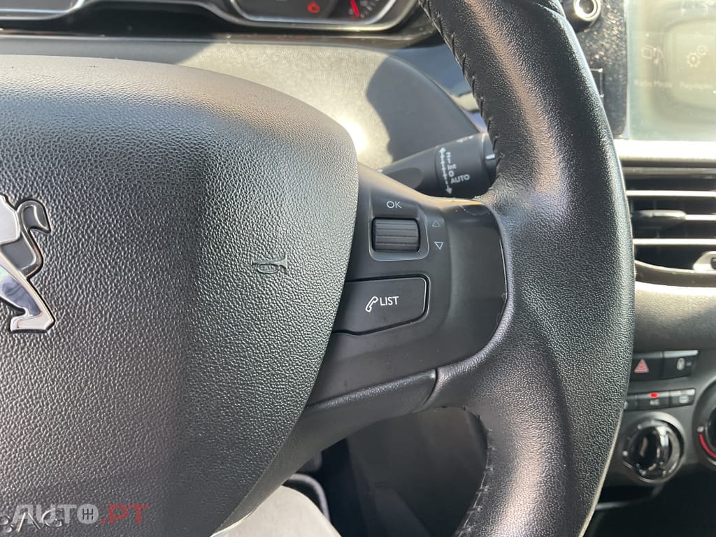 Peugeot 208 1.4 HDi Access