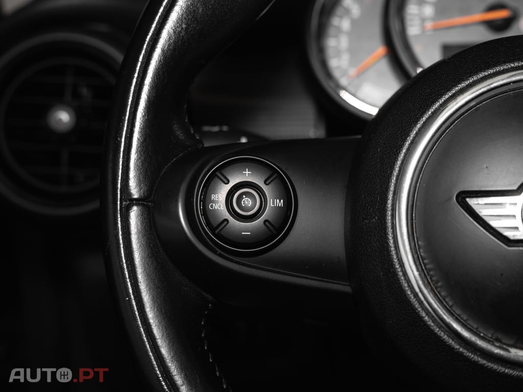 MINI Cooper Cooper D