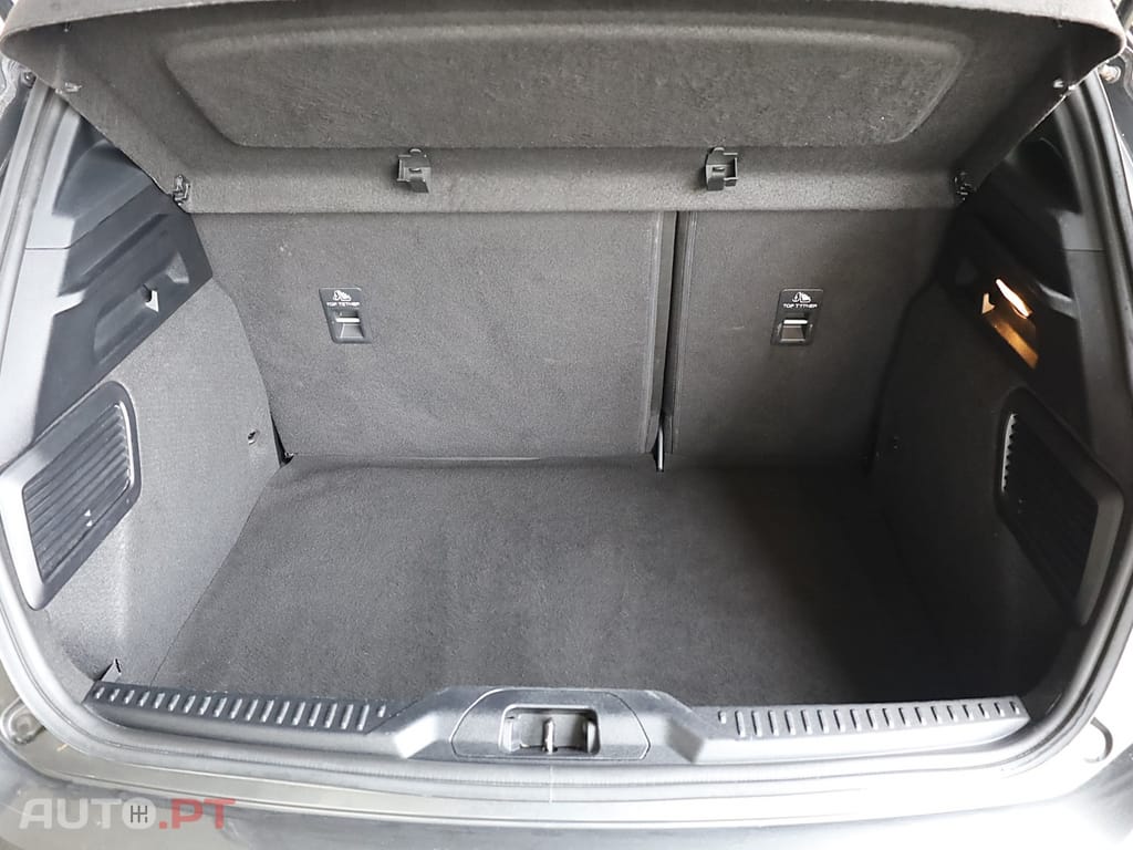 Ford Focus 1.0 EcoBoost MHEV ST-Line