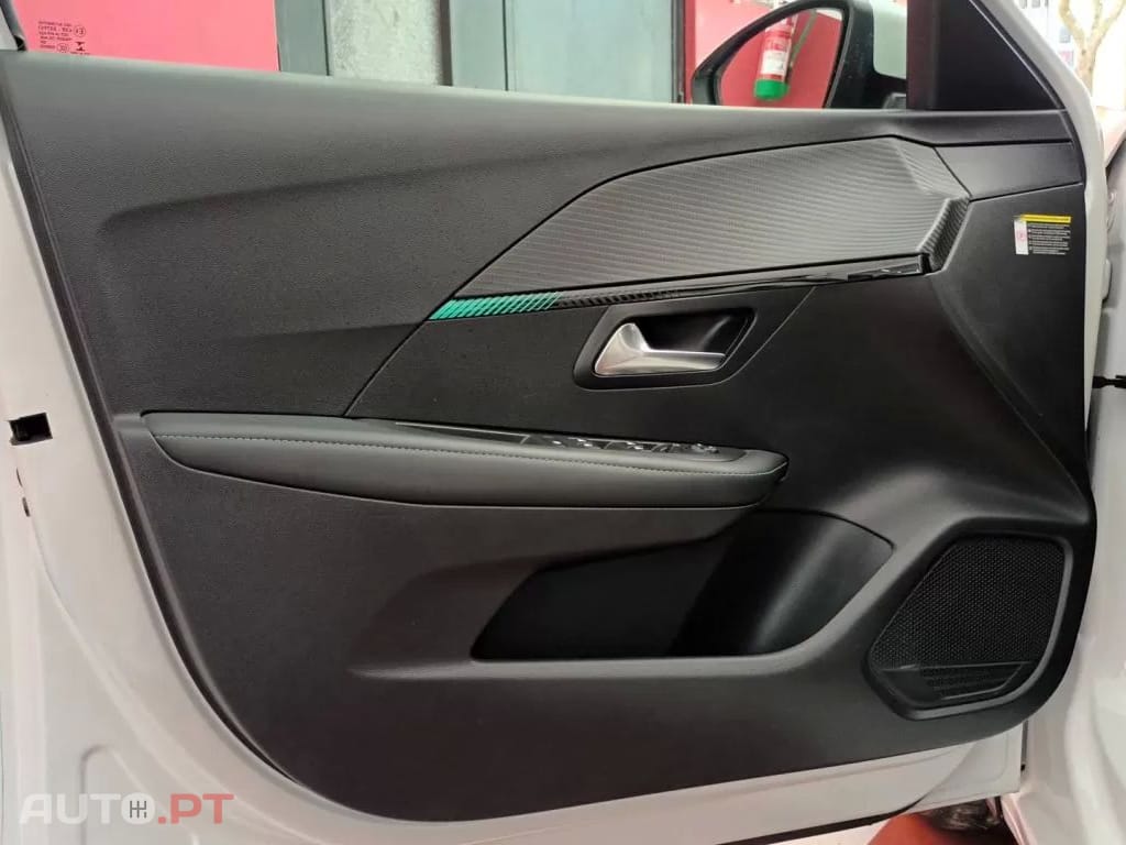 Peugeot E-208 Allure Pack