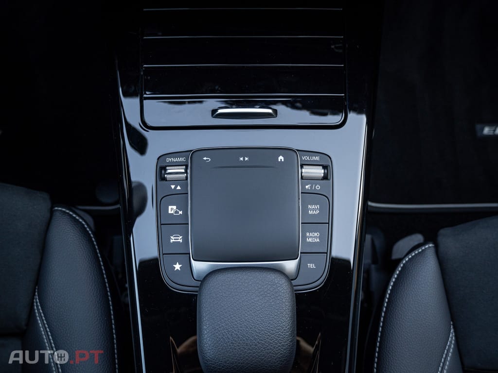 Mercedes-Benz CLA 250 e AMG Line