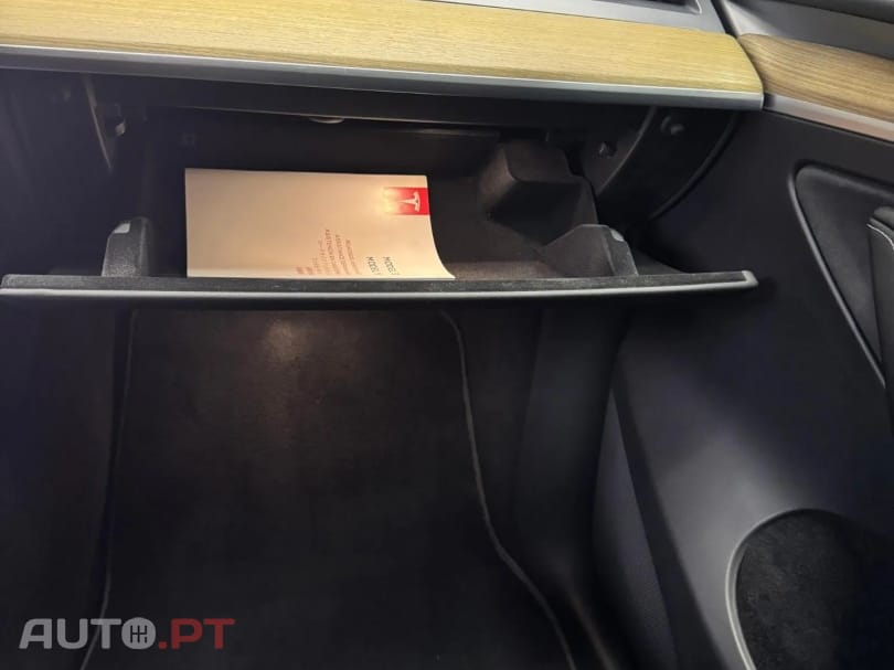 Tesla Model Y Long Range Dual Motor AWD