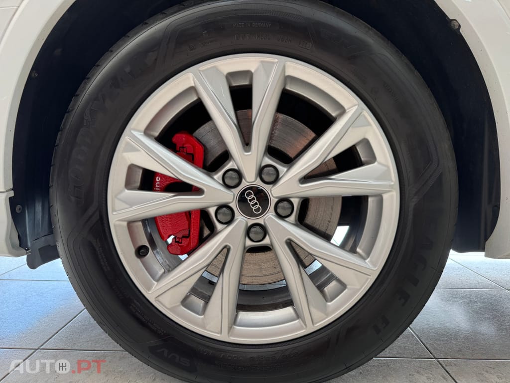 Audi Q3 45 TFSIe S line S tronic