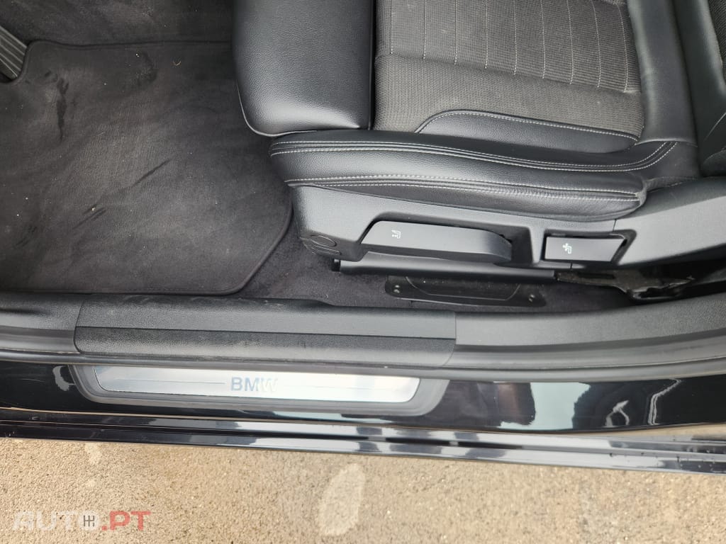BMW 320 e Line Sport Auto