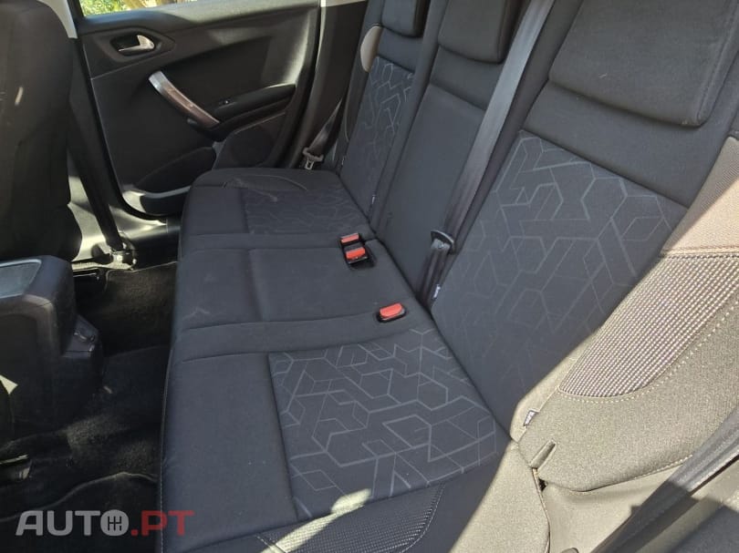 Peugeot 2008 1.2 PureTech Style