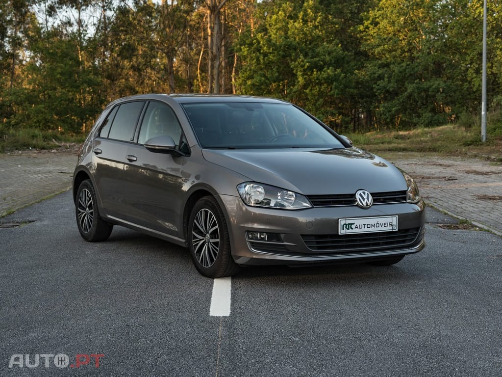Volkswagen Golf 1.6 TDi BlueMotion Confortline