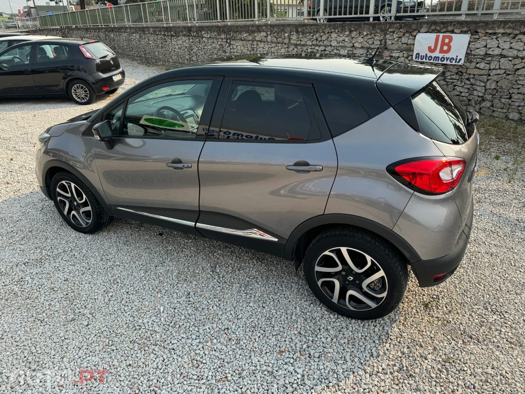 Renault Captur 1.2 TCe Exclusive EDC