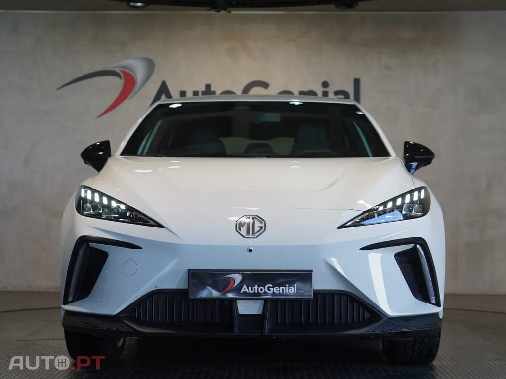 MG MG4 64 kWh Luxury