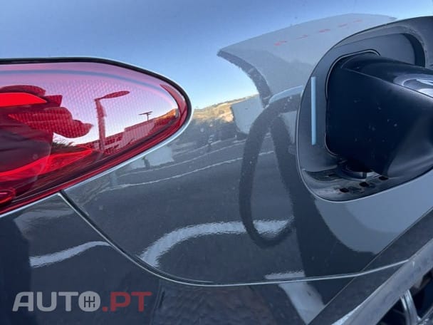 Mercedes-Benz EQE 300 Edition Electric Art