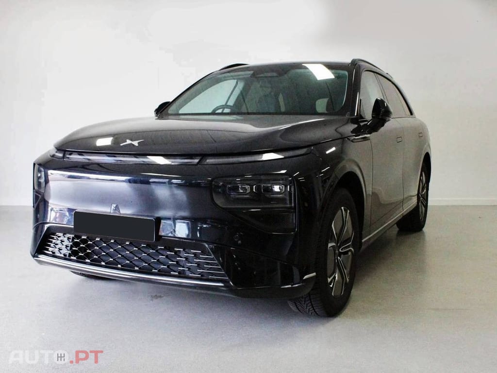 XPeng G9 78.2 kWh Standard Range