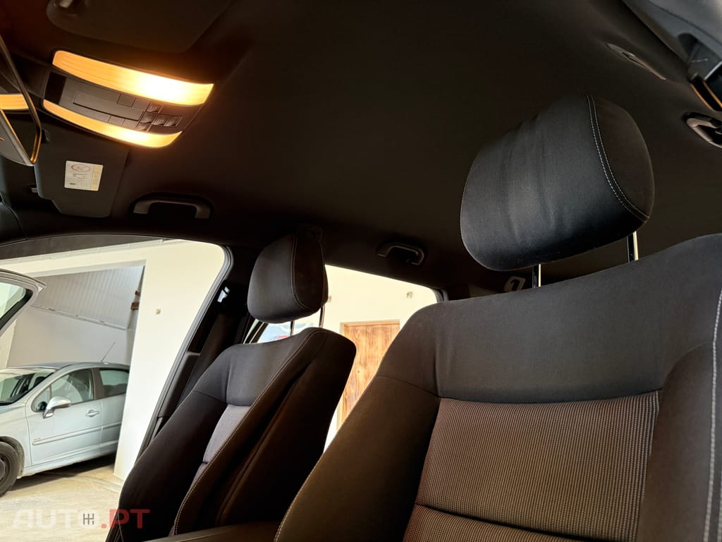 Mercedes-Benz E 200 E200d