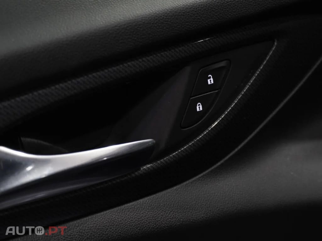 Opel Insignia ND