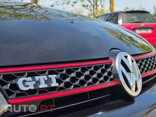 Volkswagen Golf 2.0 TSI GTI
