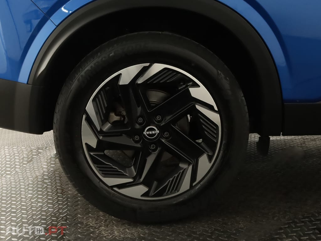 Nissan Qashqai Qashqai 1.3 DIG-T N-Connecta LED Xtronic