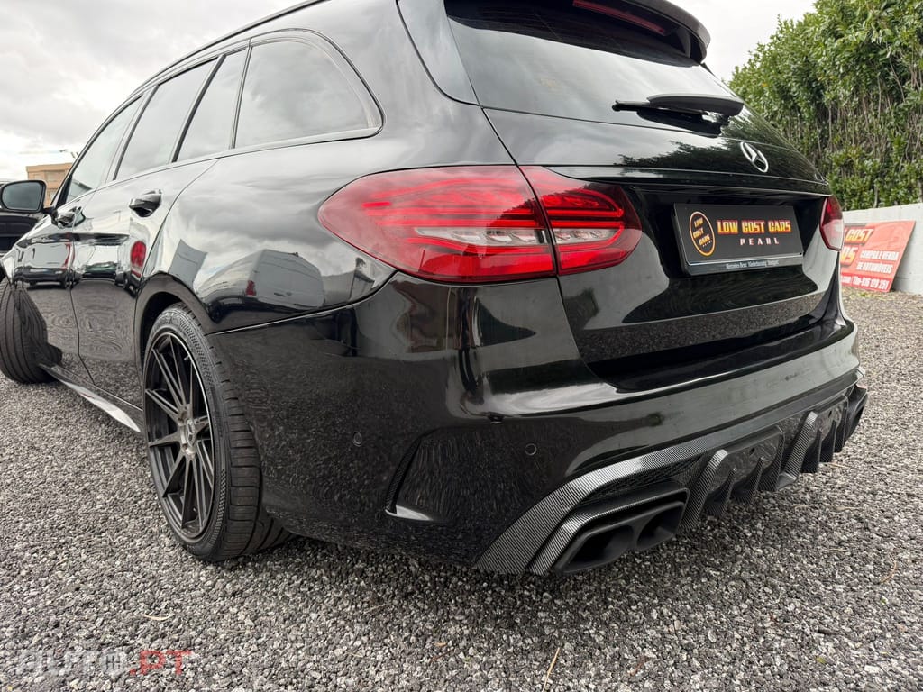 Mercedes-Benz C 300 de AMG Line