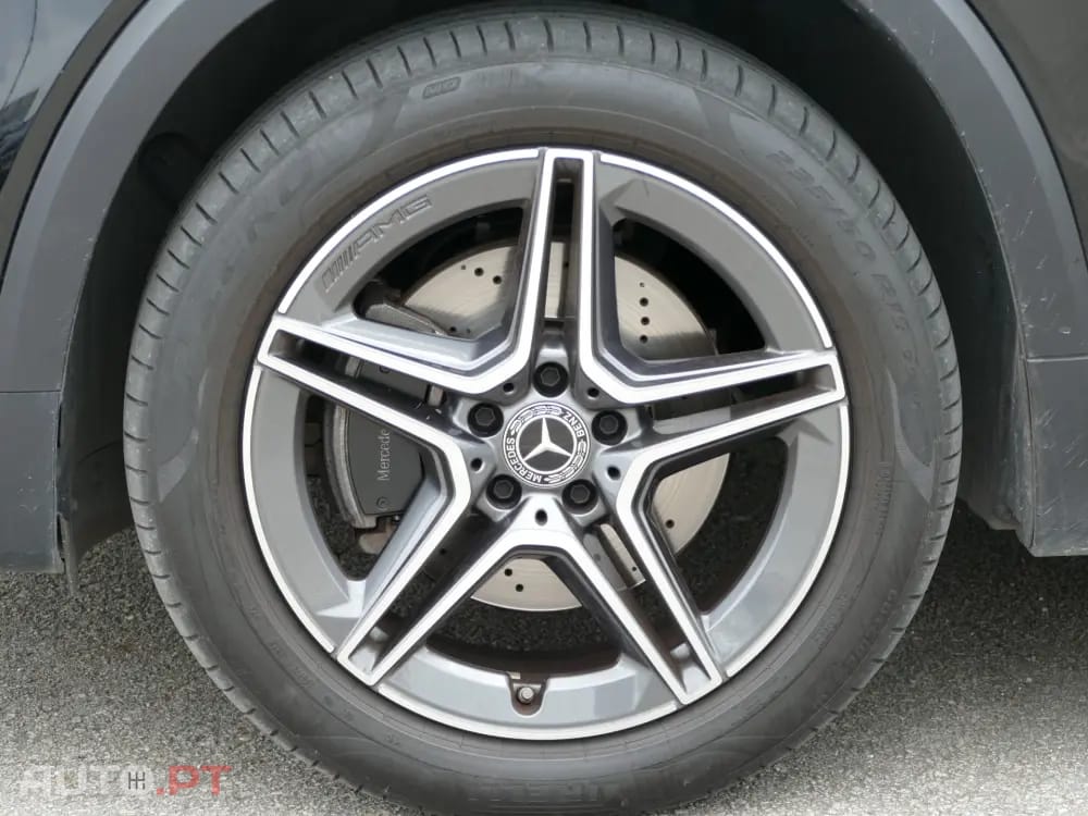 Mercedes-Benz GLB 180 d AMG Line