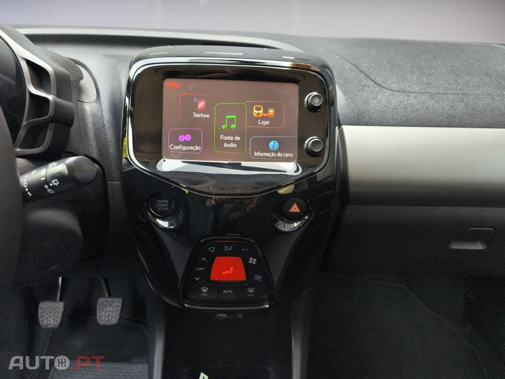 Citroen C1 1.2 VTi Shine