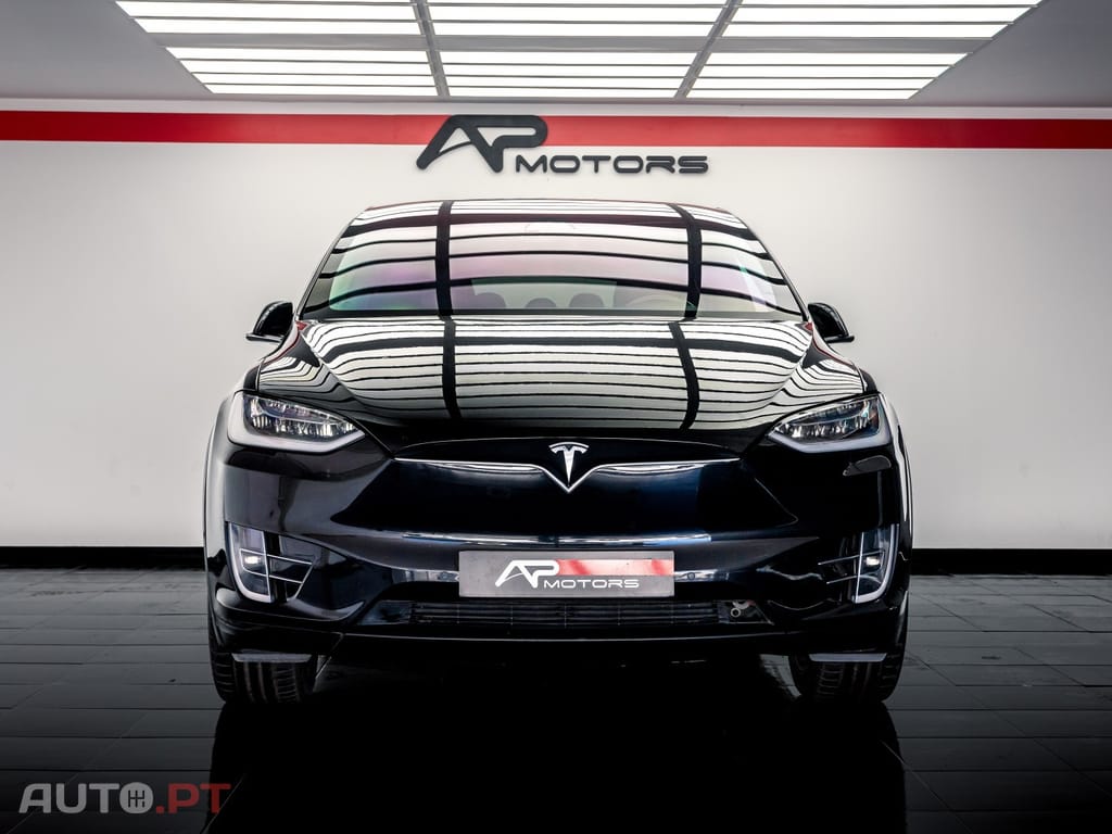 Tesla Model X 75