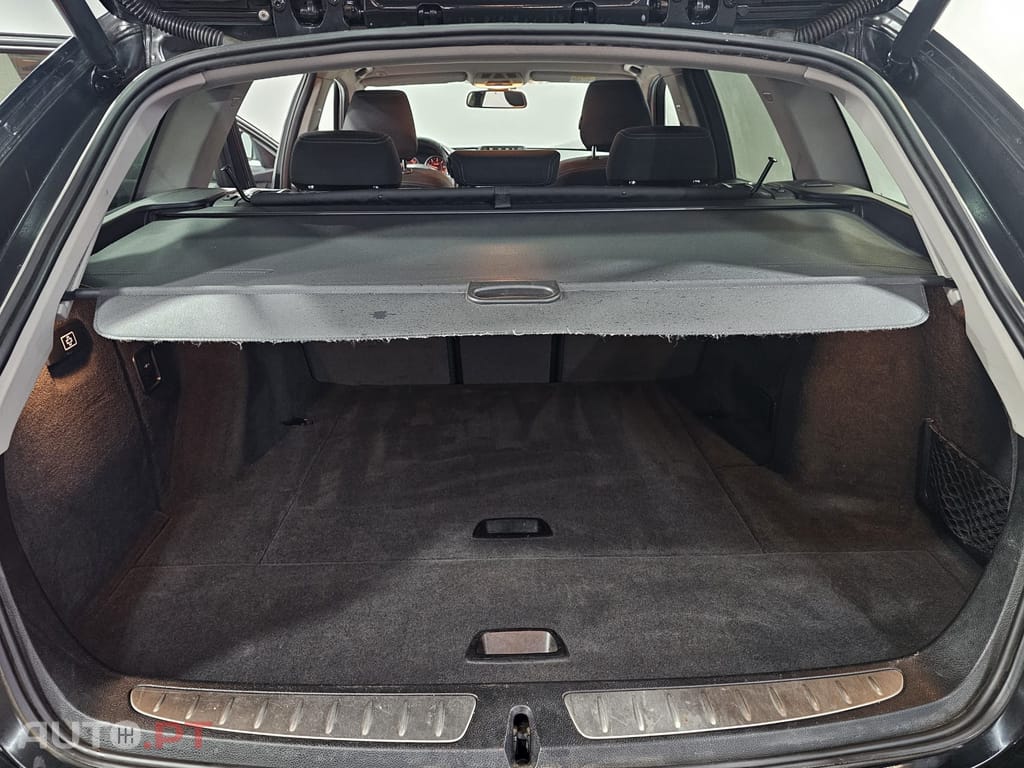 BMW 318 d Touring Line Sport