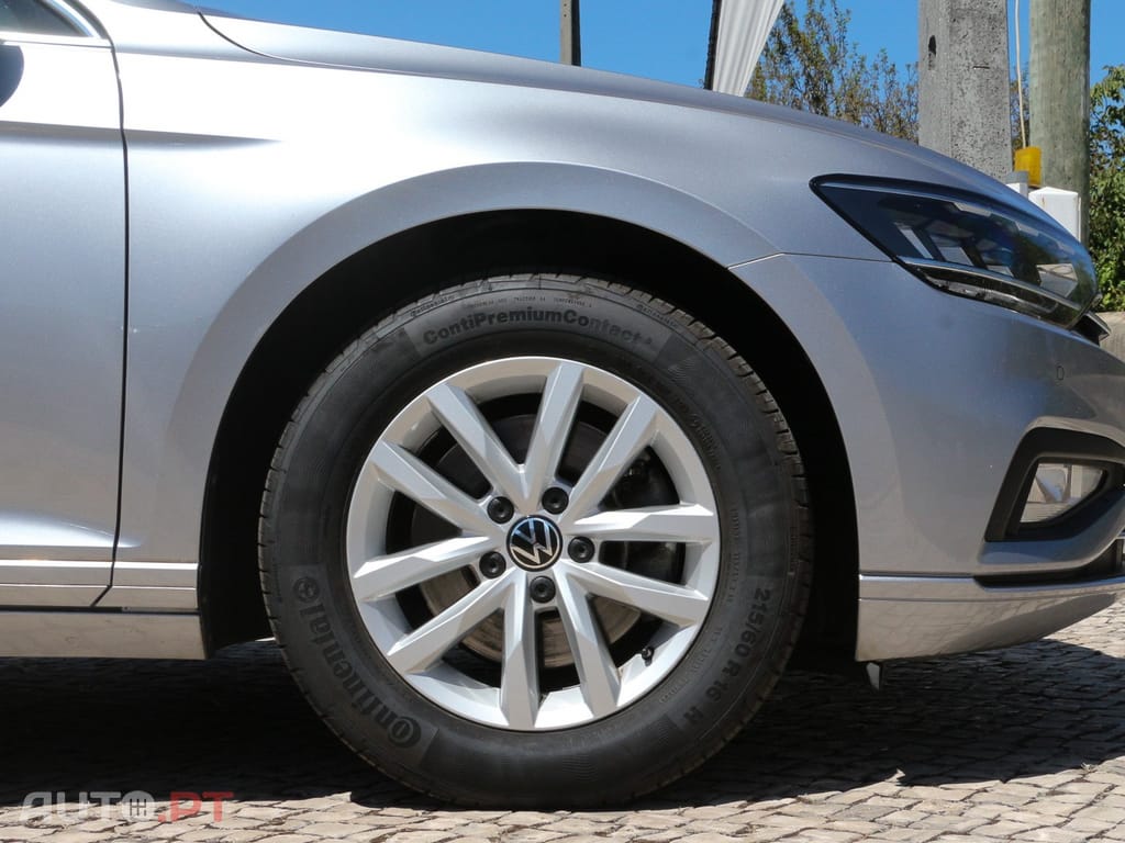 Volkswagen Passat Variant 2.0 TDi Elegance DSG