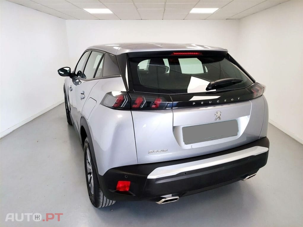 Peugeot 2008 Peugeot 2008 1.2 PureTech Active Pack