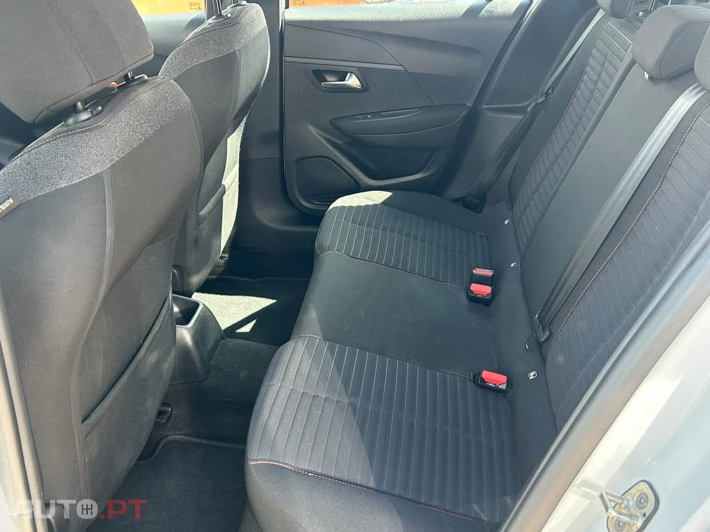 Peugeot 208 1.2 Pure Tech Style- Gasolina