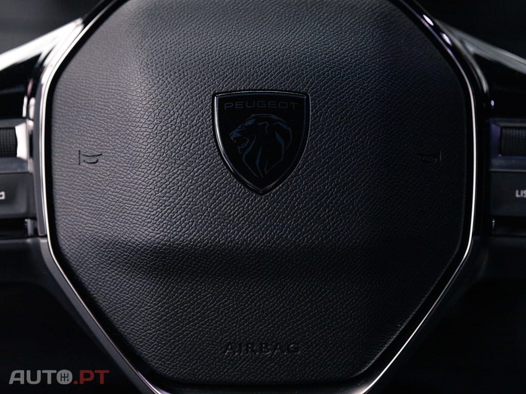 Peugeot E-2008 54 kWh GT