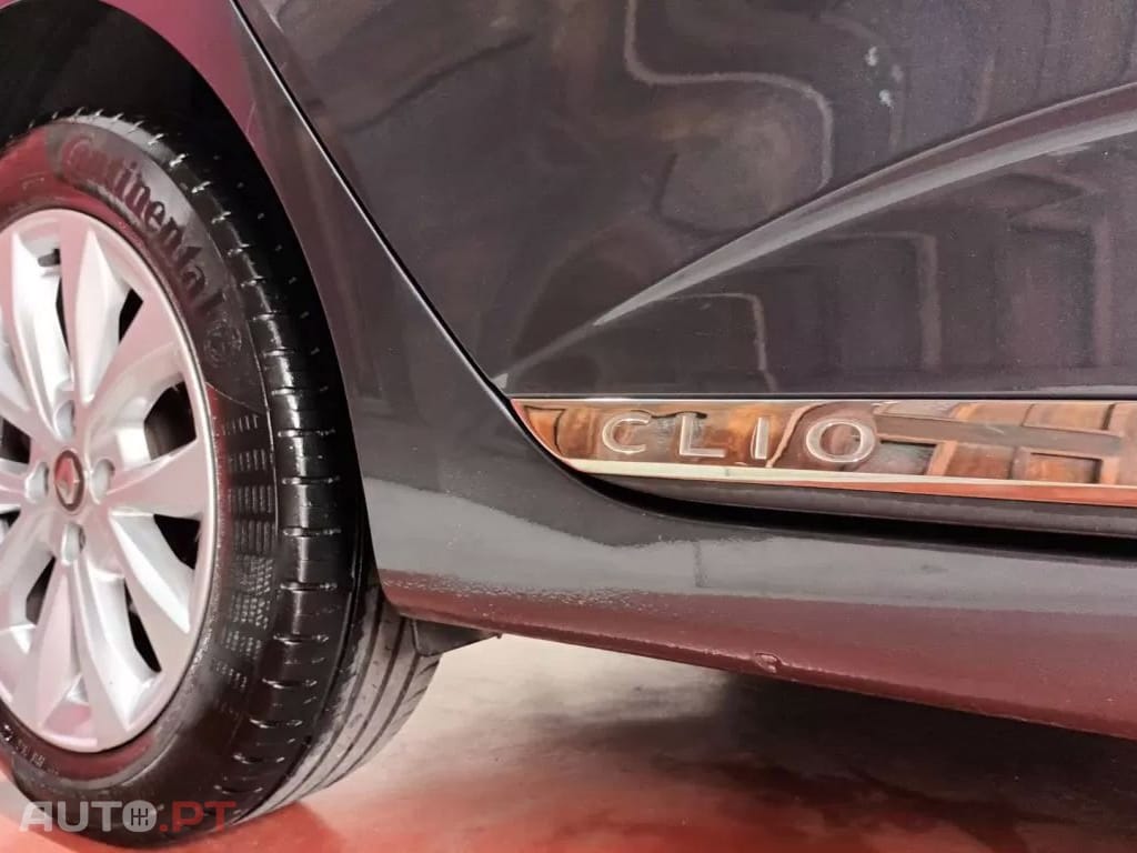 Renault Clio 1.0 TCe Techno Bi-Fuel