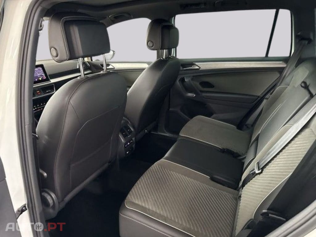 Seat Tarraco 1.4 TSI e-Hybrid Xperience I.V.A DEDUTÍVEL 