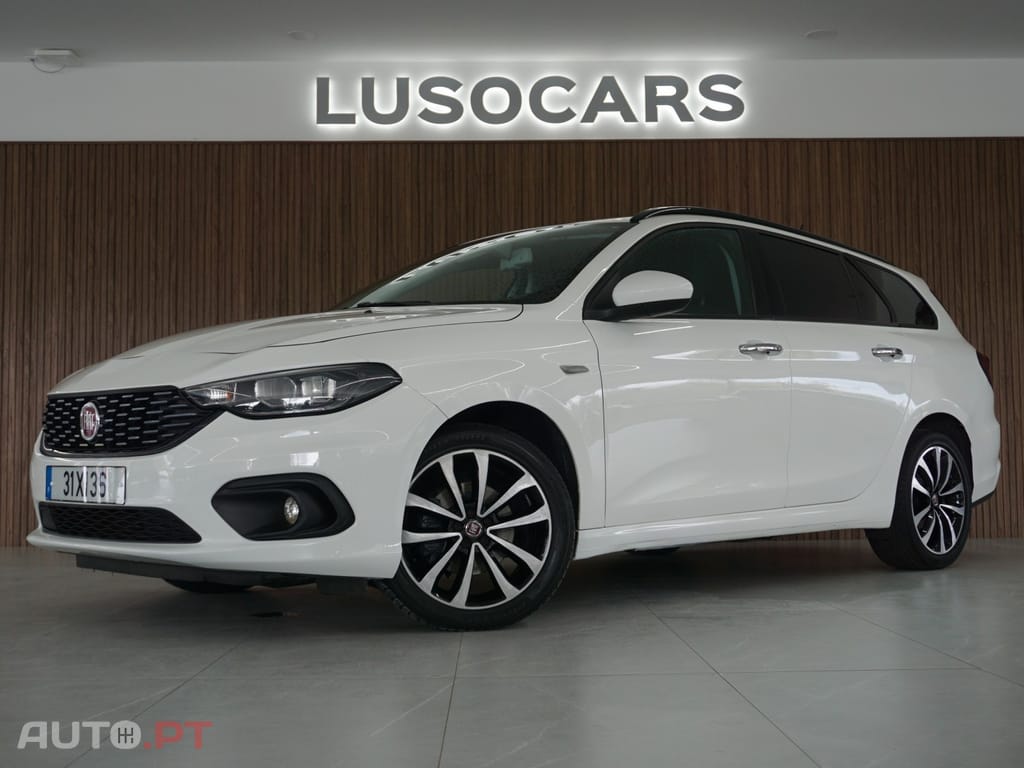 Fiat Tipo 1.6 M-Jet Lounge Tech J17 DCT
