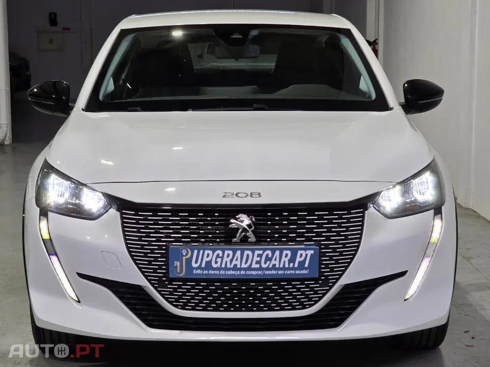 Peugeot E-208 50 kWh SE Style