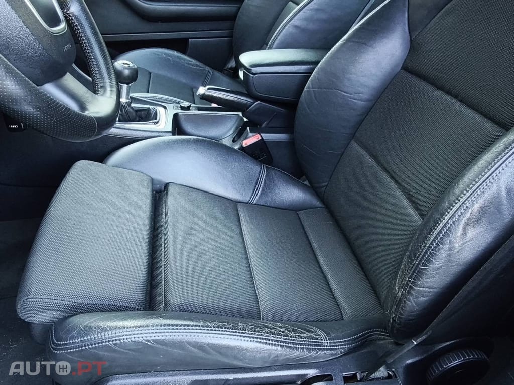 Audi A4 2.0 TDI S-line