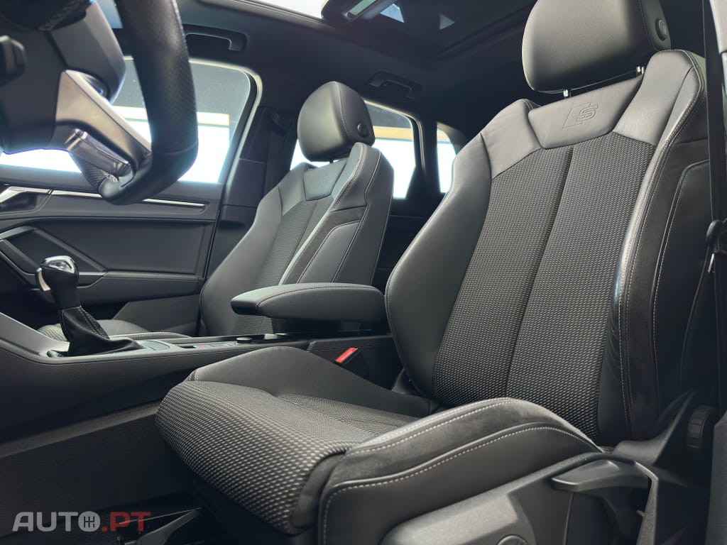 Audi Q3 45 TFSIe S line S tronic