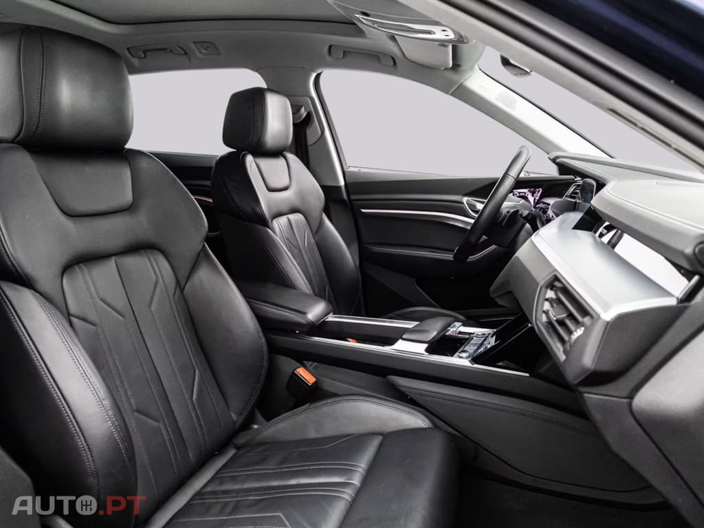 Audi E-Tron 55 S LINE BLACK I.V.A DEDUTIVEL 