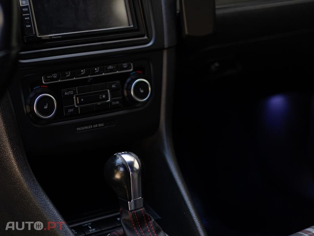 Volkswagen Golf 2.0 GTI DSG