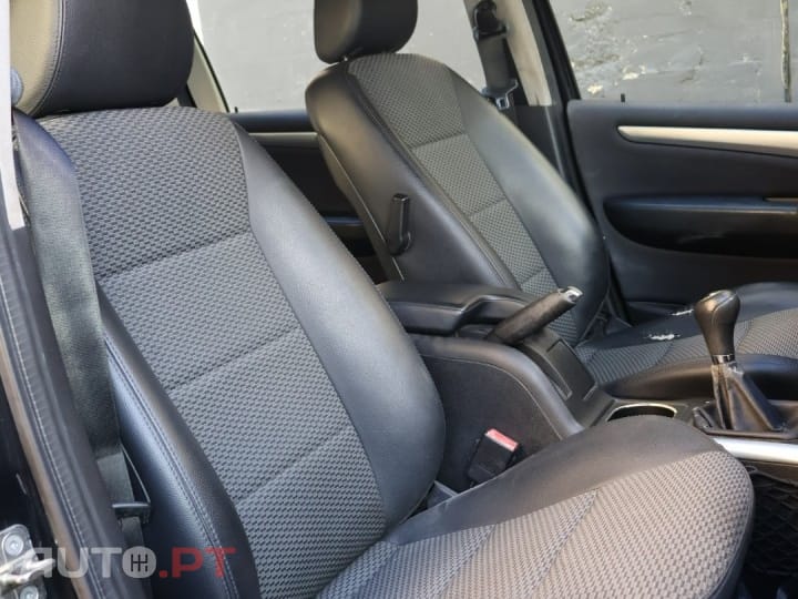 Mercedes-Benz B 180 CDi — fotografia 8