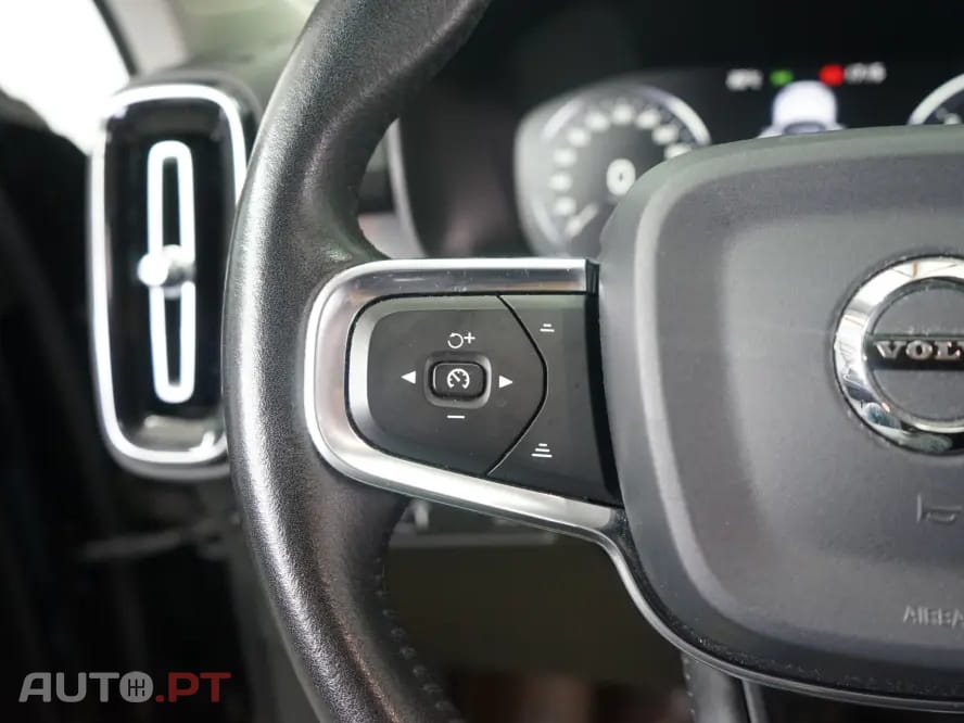 Volvo XC40 2.0 D3 Momentum
